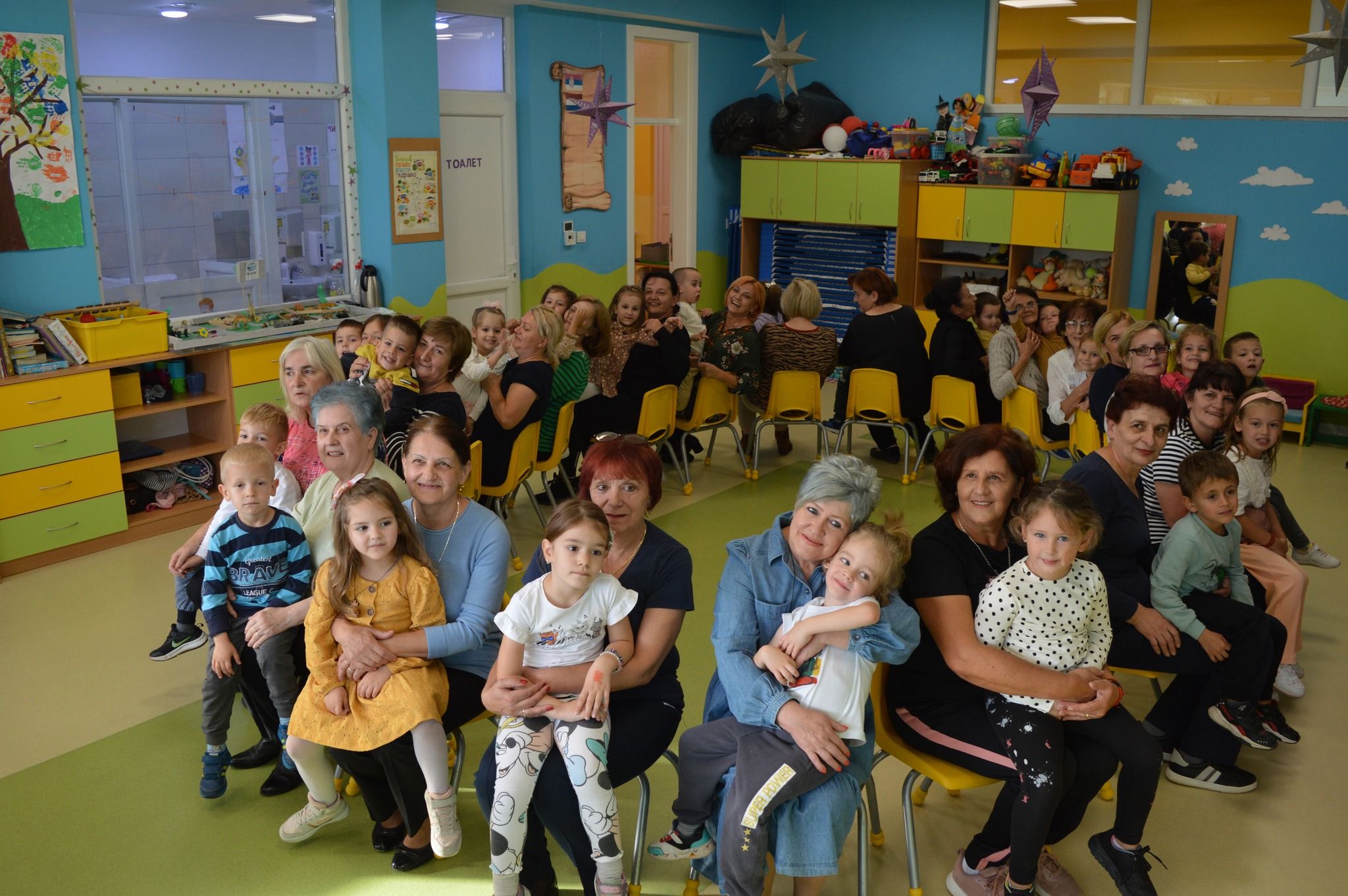 Druženje sa bakama - jačanje partnerskih odnosa porodice i vrtića